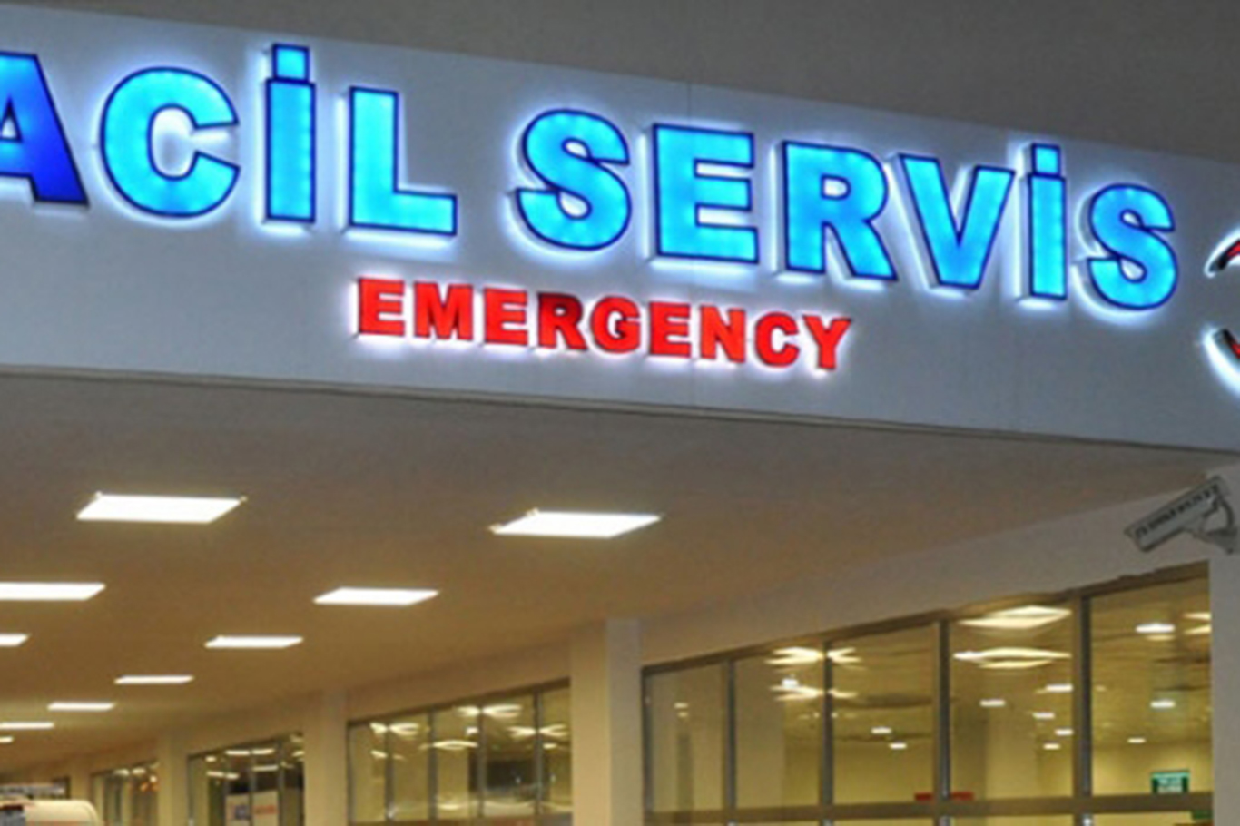 Adana'da iki otomobil çarpıştı: 4 yaralı