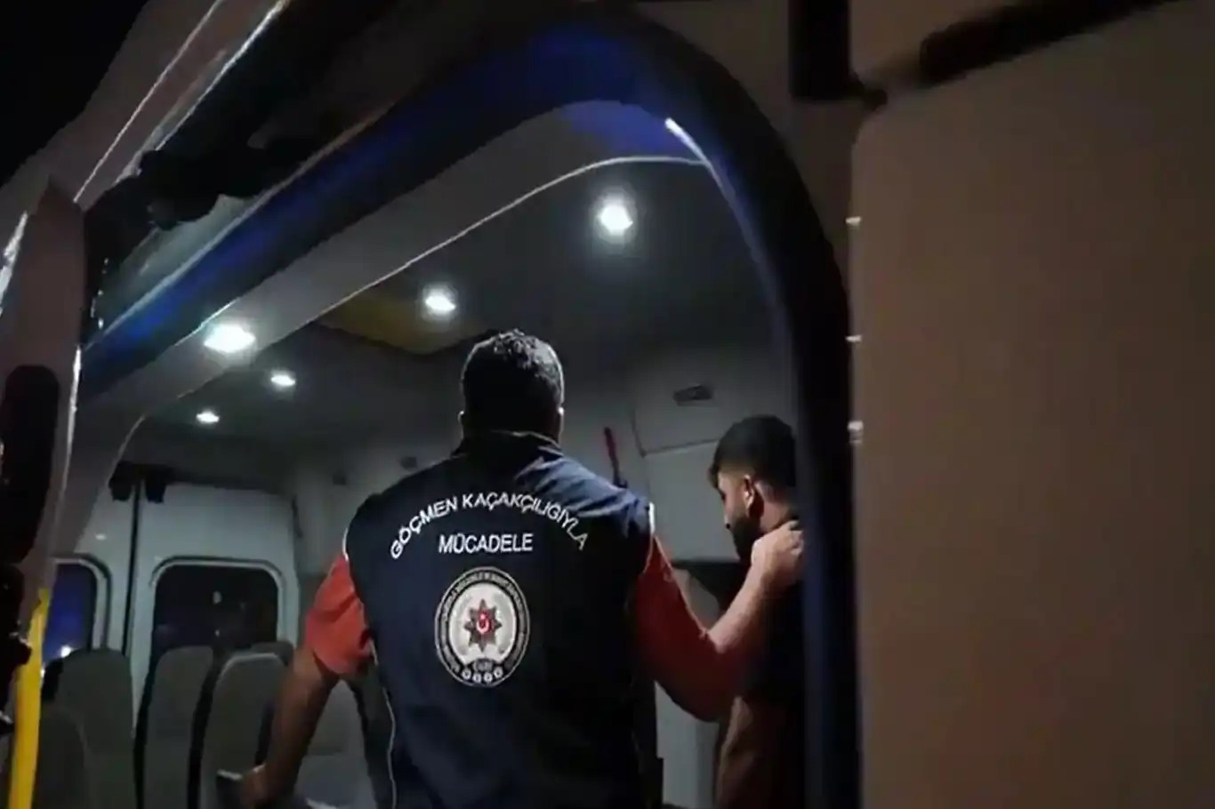 Edirne ve Kırklareli’nde düzensiz göçmen operasyonu: 17 kişi yakalandı;