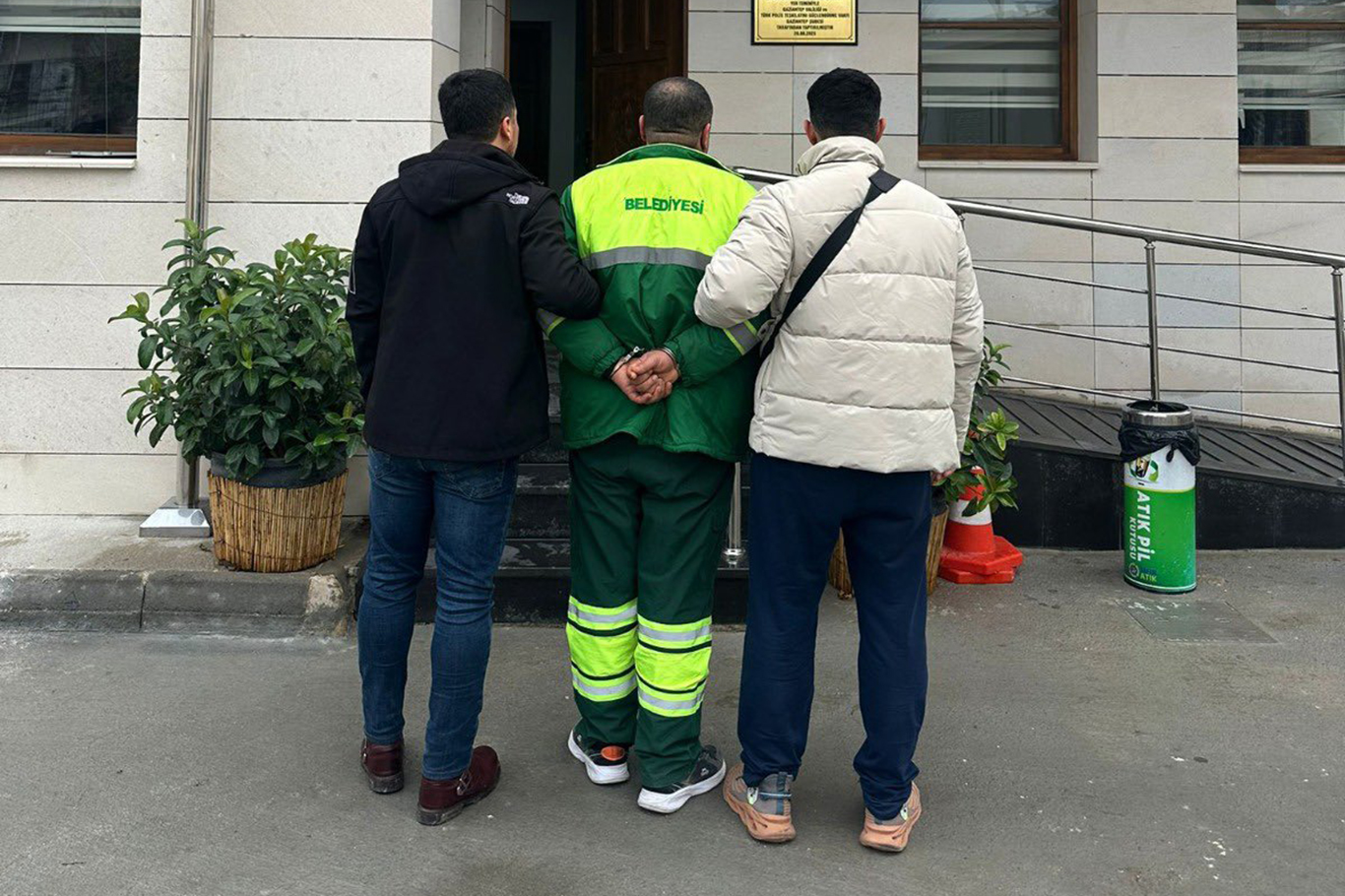 Gaziantep'te araması bulunan cinayet zanlısı yakalandı;