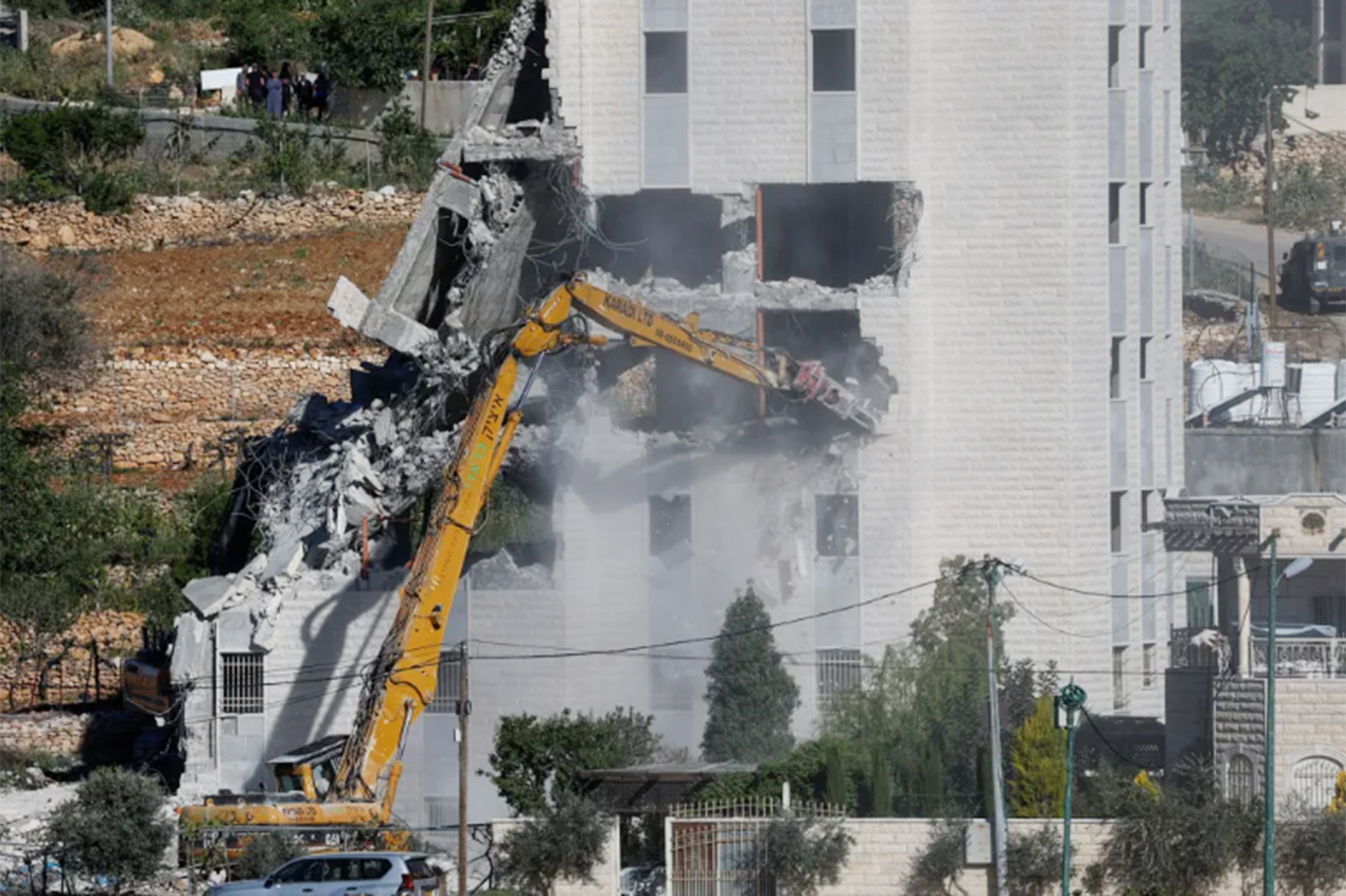 İşgalciler, Cenin'de Filistinlilere ait 700 evi yıktı;