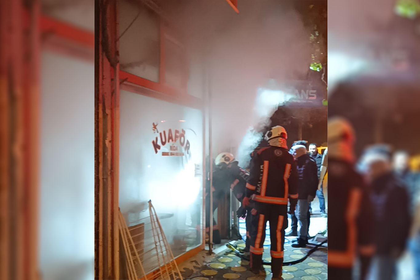 Malatya'da konteyner işyerinde yangın ;