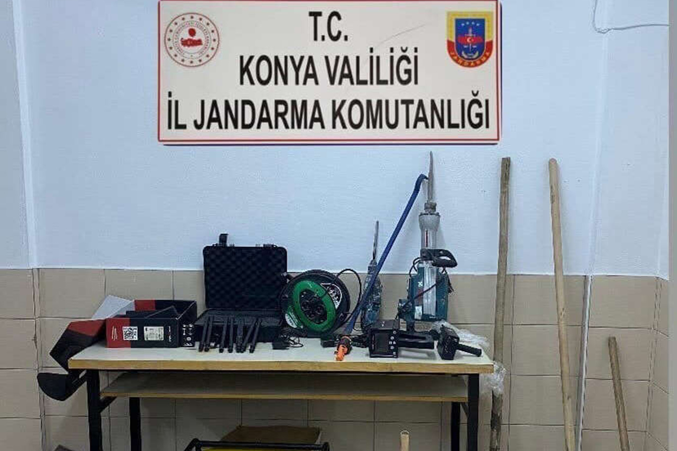 Konya’da kaçak kazı operasyonunda 8 şüpheli yakalandı