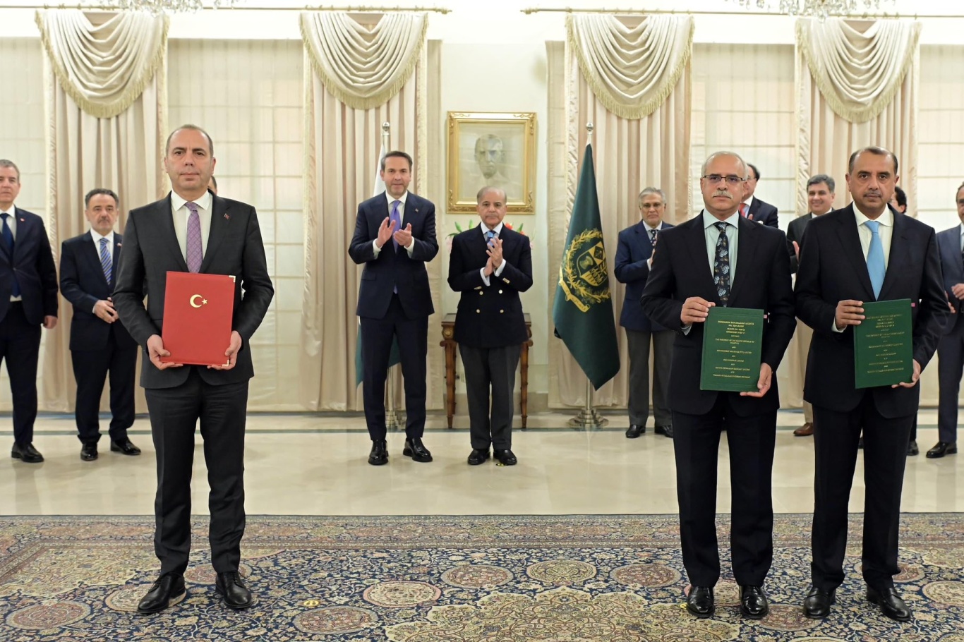 Türkiye ile Pakistan arasında petrol ve doğal gaz işbirliği anlaşması imzalandı