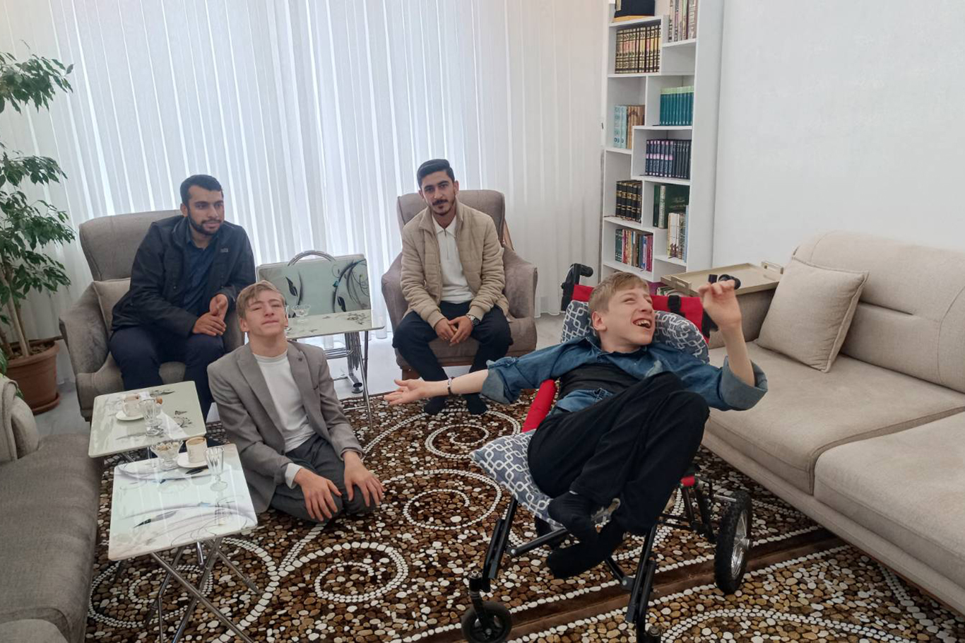 HÜDA PAR Gaziantep Gençlik Kolları Başkanı: Engelli bireyler toplumumuzun ayrılmaz bir parçası;