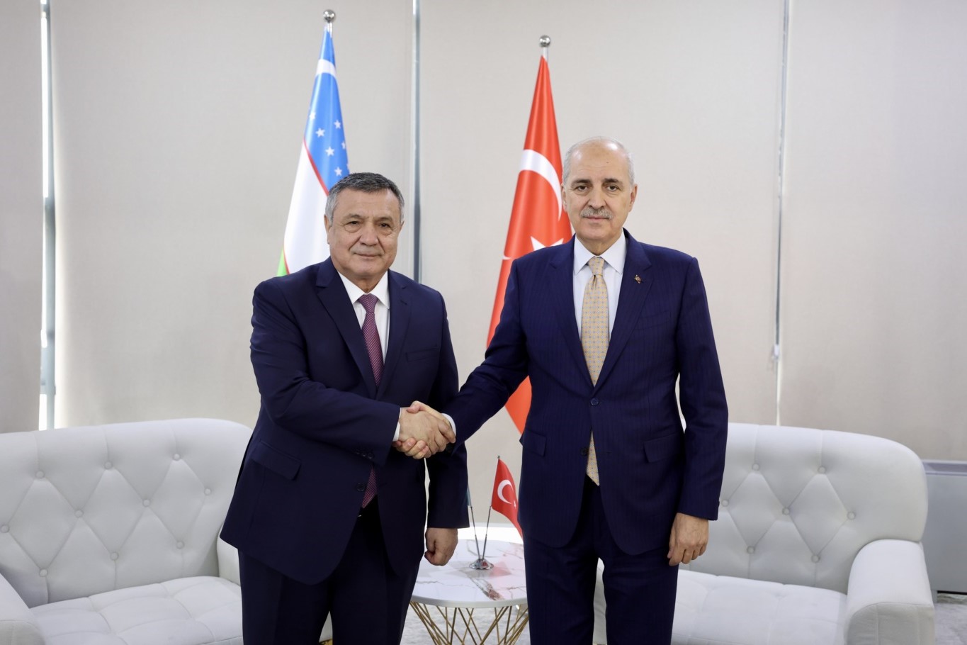 TBMM Başkanı Kurtulmuş, Buhara’da Özbekistan Ali Meclisi Yasama Meclisi Başkanı İsmailov ile görüştü;