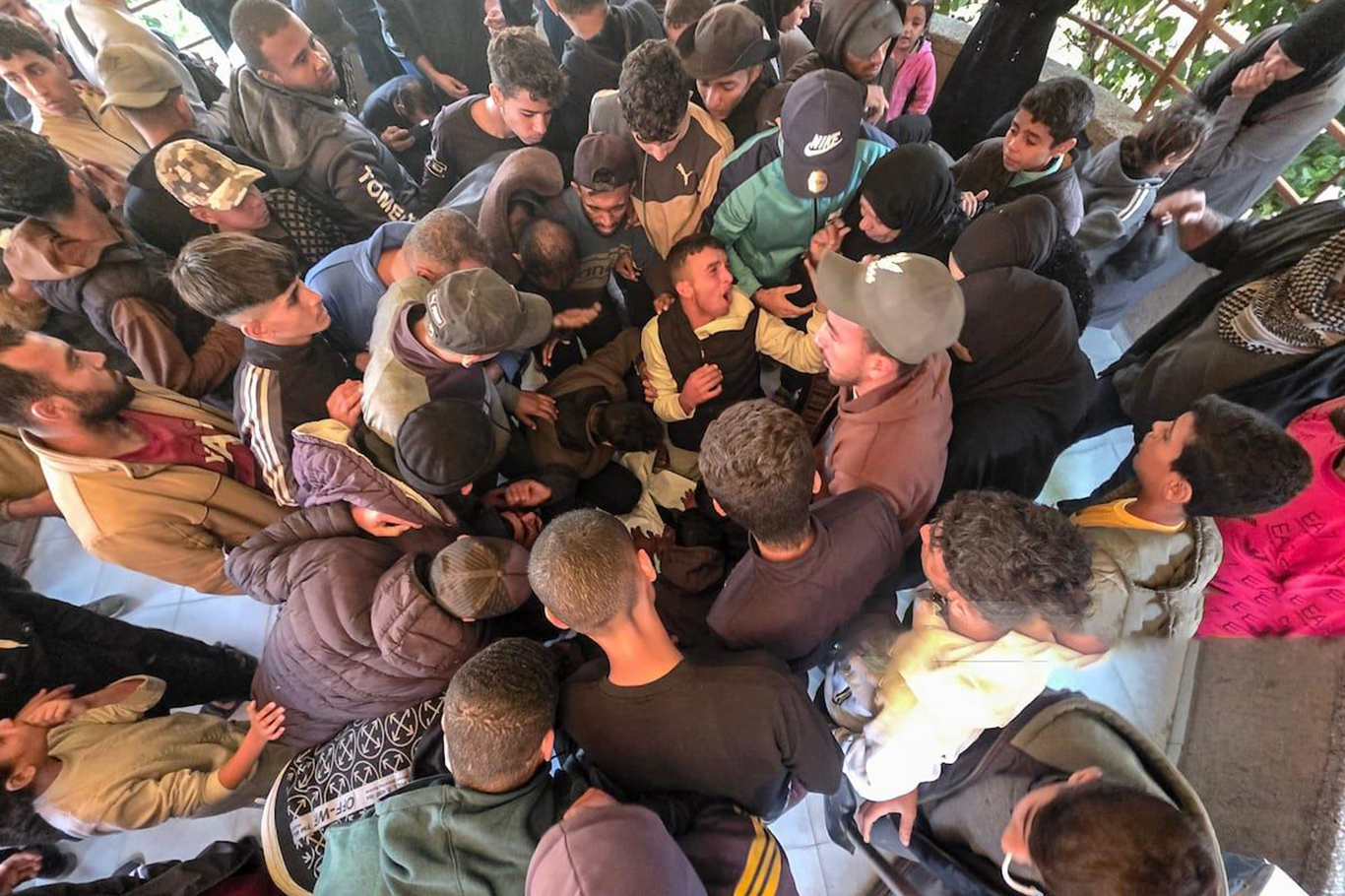 Gazze'de şehit sayısı 70 bin 125'e yükseldi