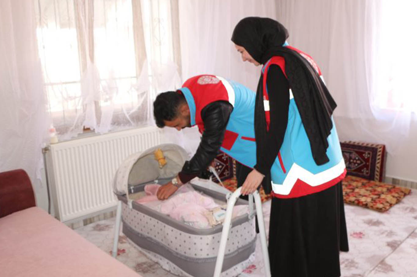 Bingöl'de yeni doğan bebeklere 'Hoş geldin' ziyareti;