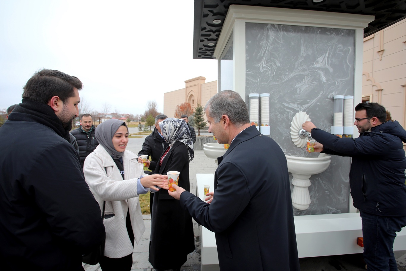 Ağrı İbrahim Çeçen Üniversitesi'nde "Çorba Çeşmesi" hizmete açıldı