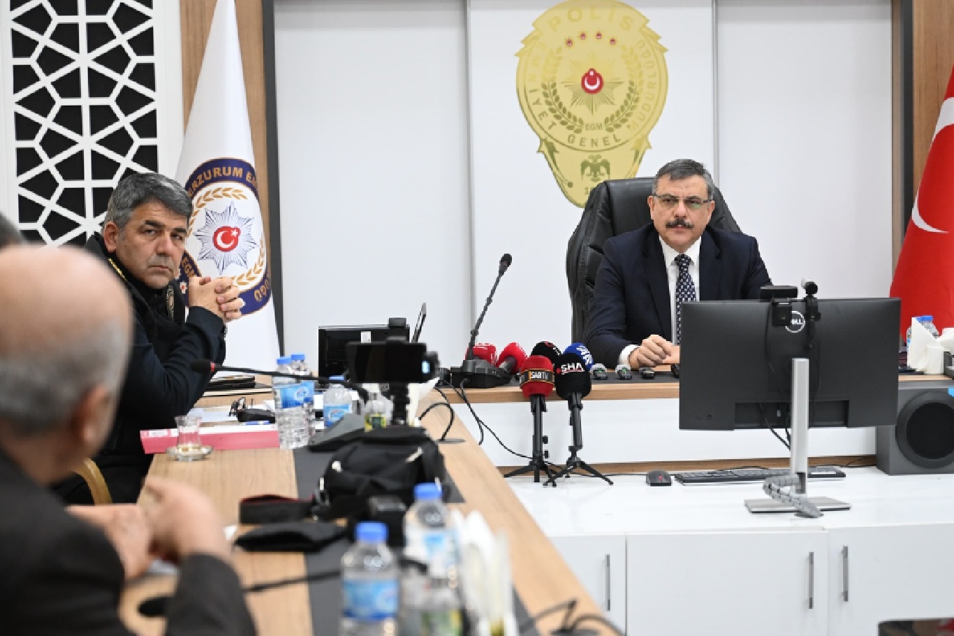 Erzurum’da aralık ayı asayiş ve güvenlik toplantısı yapıldı