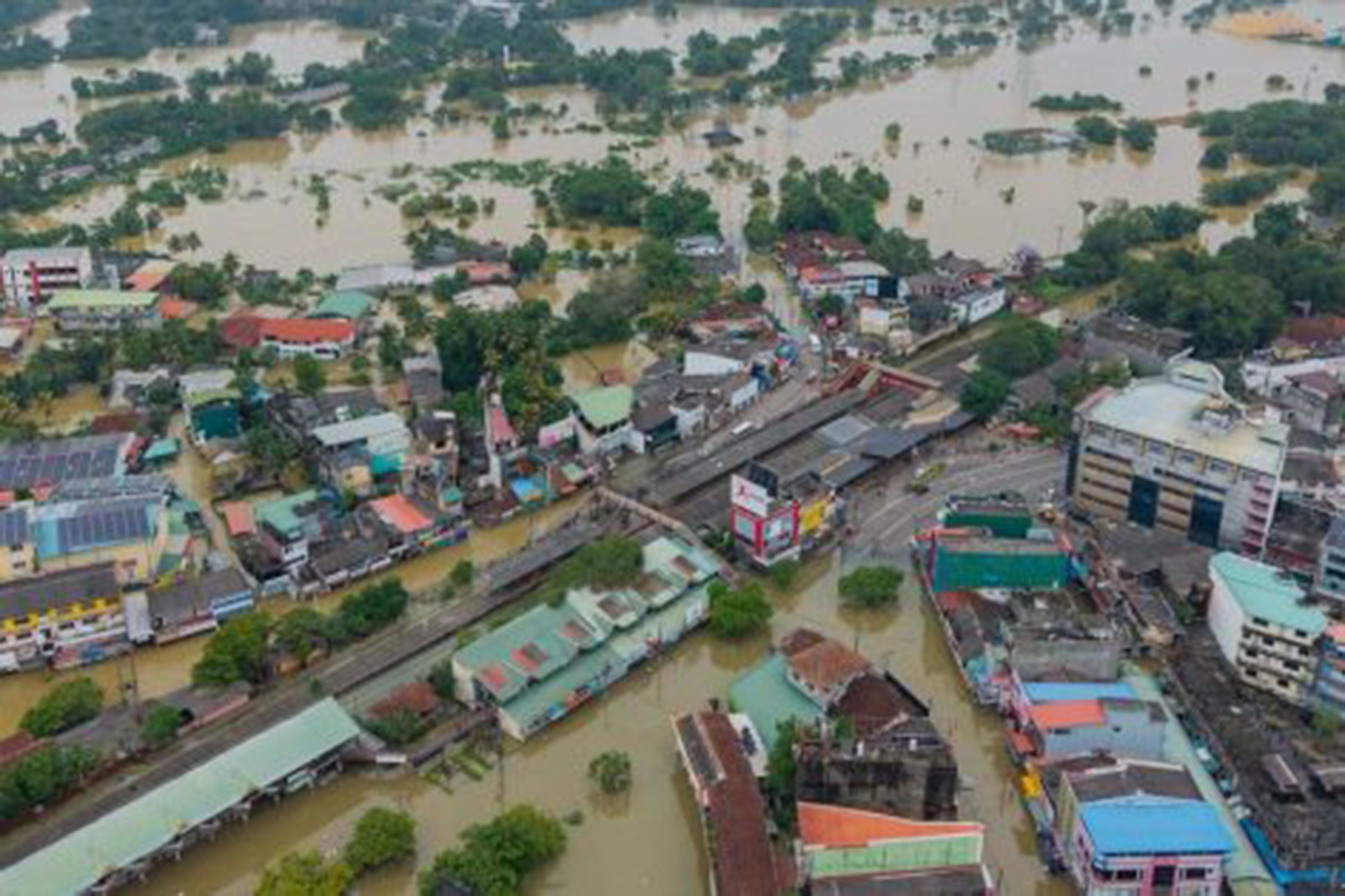 Sri Lanka'yı vuran Ditwah Kasırgası nedeniyle 607 ölü, 214 kayıp;