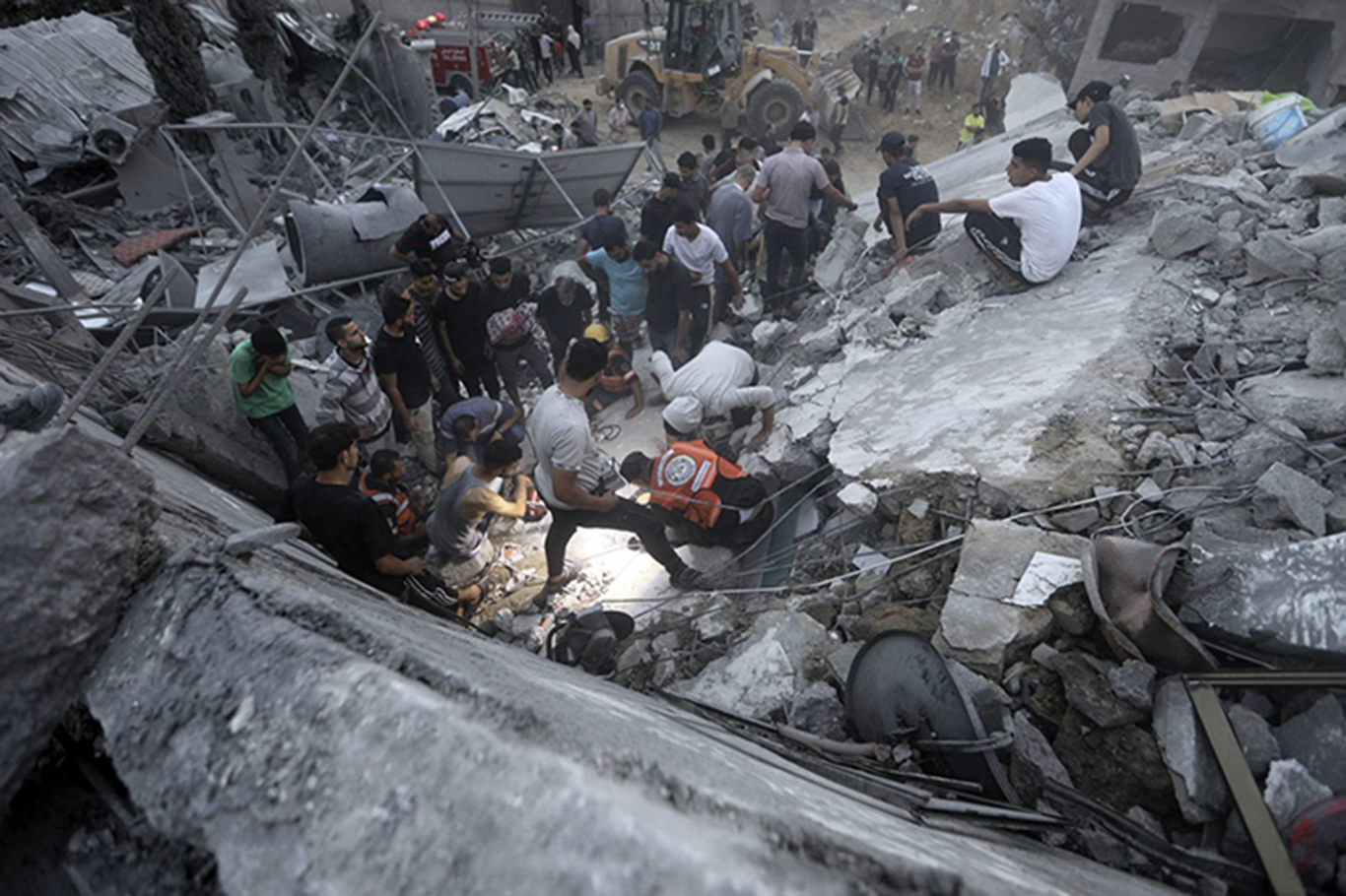 Gazze'de can kaybı 70 bin 360'a yükseldi;