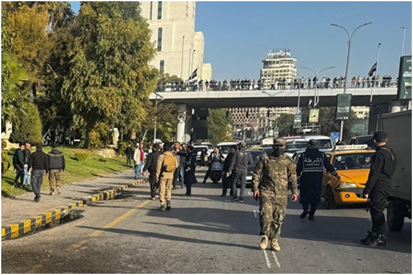 Suriye'nin başkenti Şam'da patlama meydana geldi;