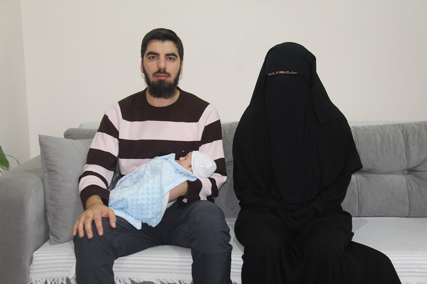 Aileden hastaneye ihmal iddiası: Doğumda yalnız bırakıldık, bebeğimiz zarar gördü;