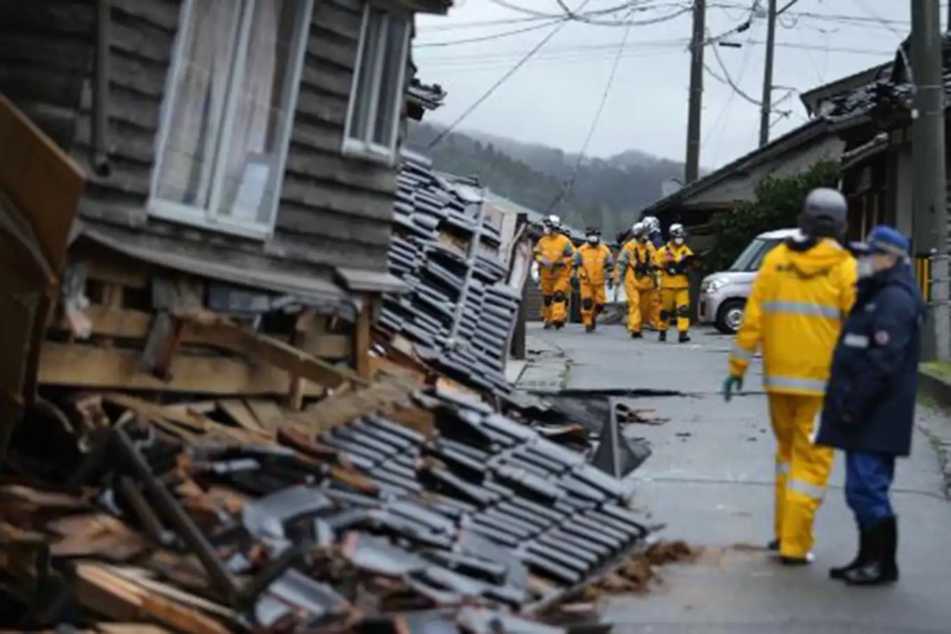 Japonya’daki 7,2 büyüklüğündeki deprem yer kabuğunu 9 santimetre kaydırdı;