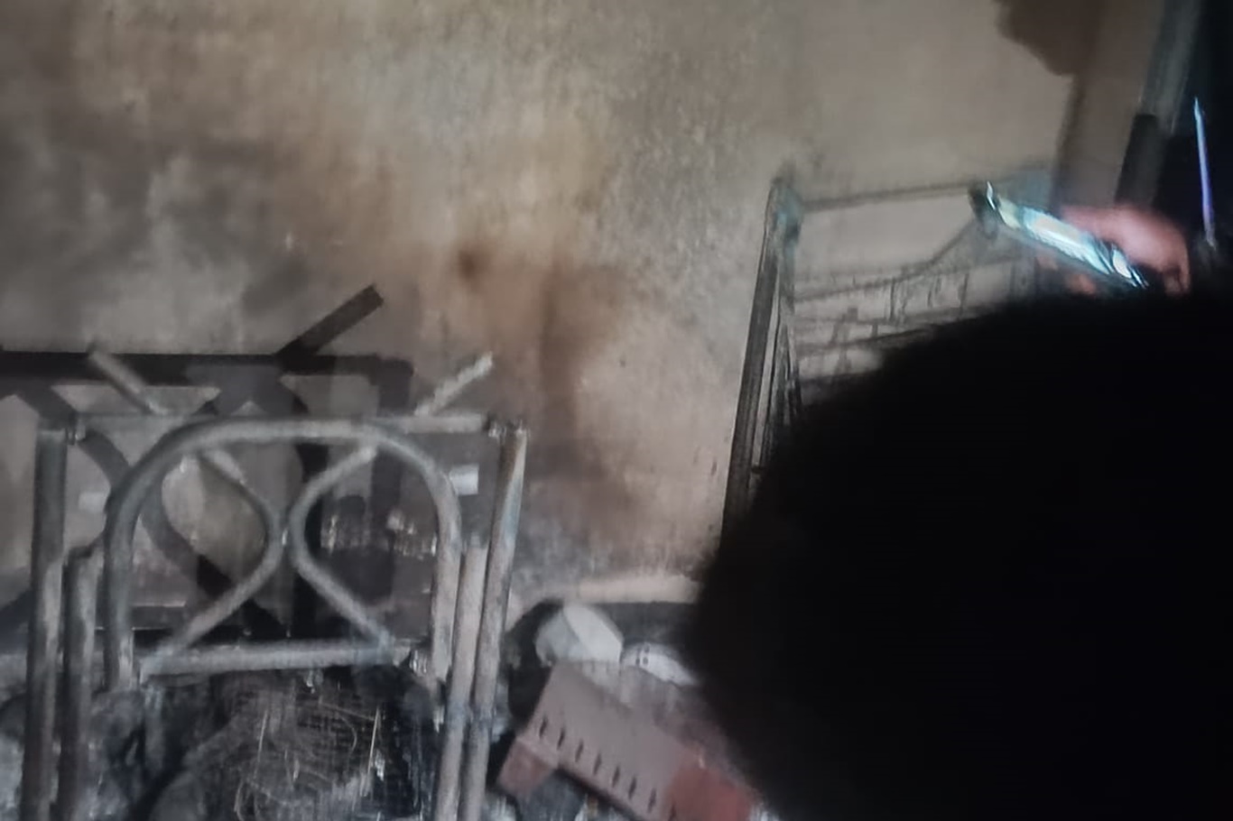 Batman'da merdiven boşluğunda çıkan yangın kısa sürede söndürüldü;