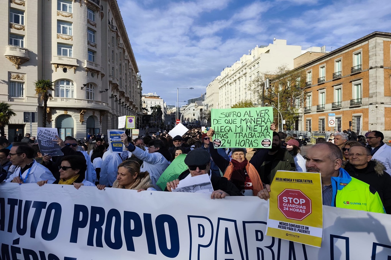 İspanya sağlık sisteminde kriz: Doktorlar grevde;