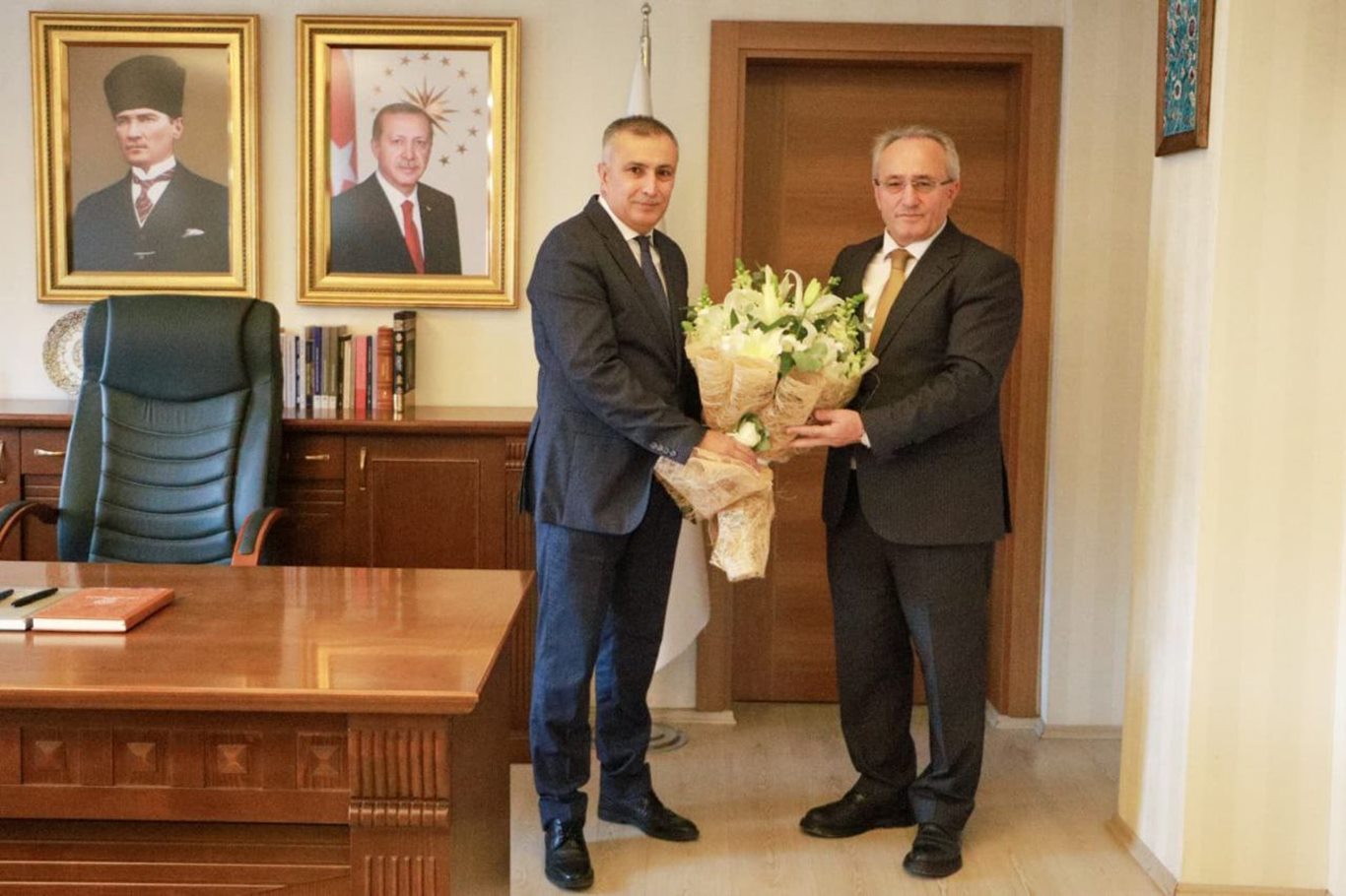 Bursa İl Millî Eğitim Müdürlüğü'nde devir teslim töreni gerçekleştirildi;