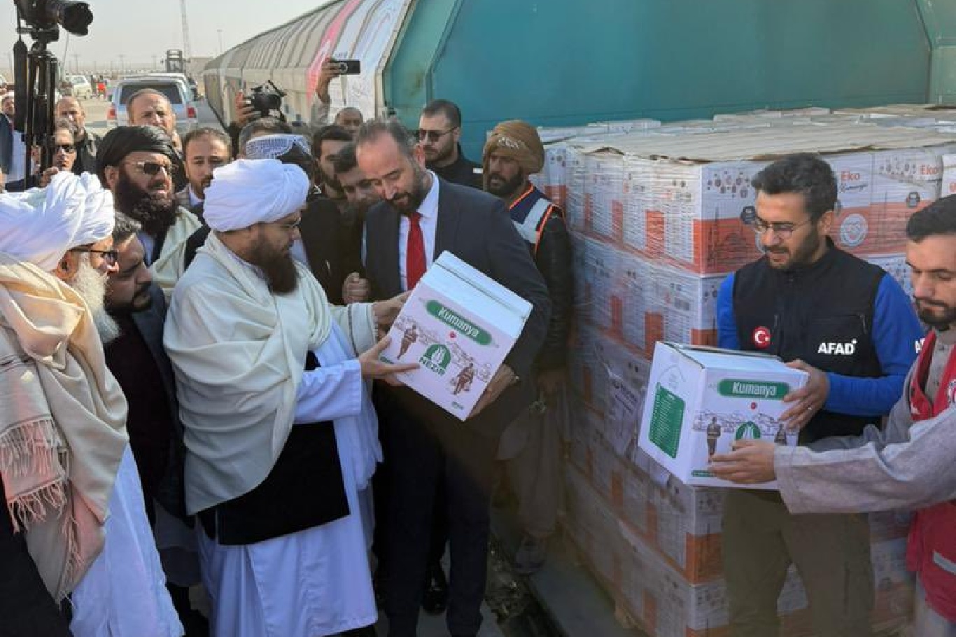 “24. İyilik Treni” Afganistan’a ulaştı;