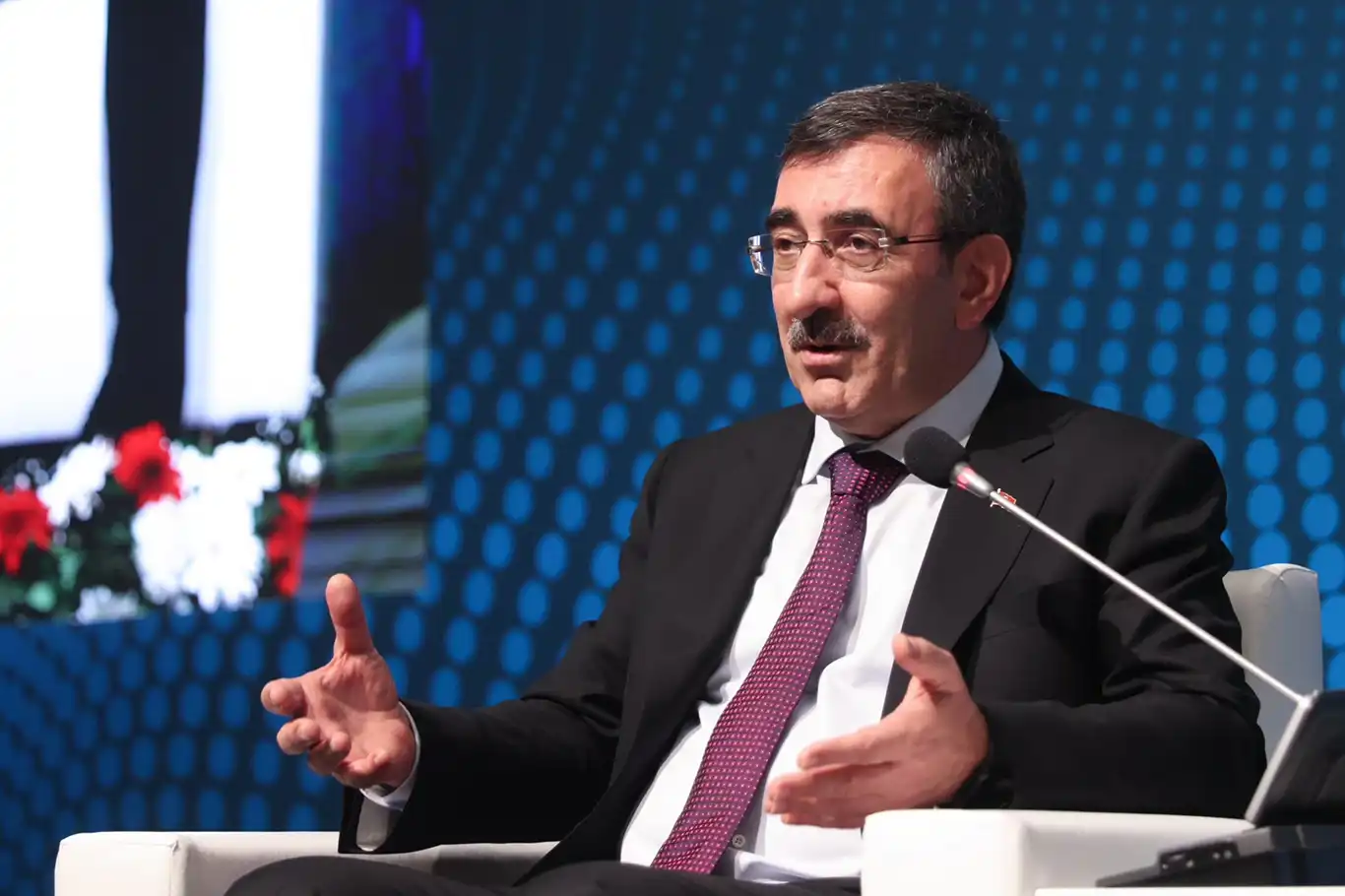 Cumhurbaşkanlığına Cevdet Yılmaz vekalet edecek;