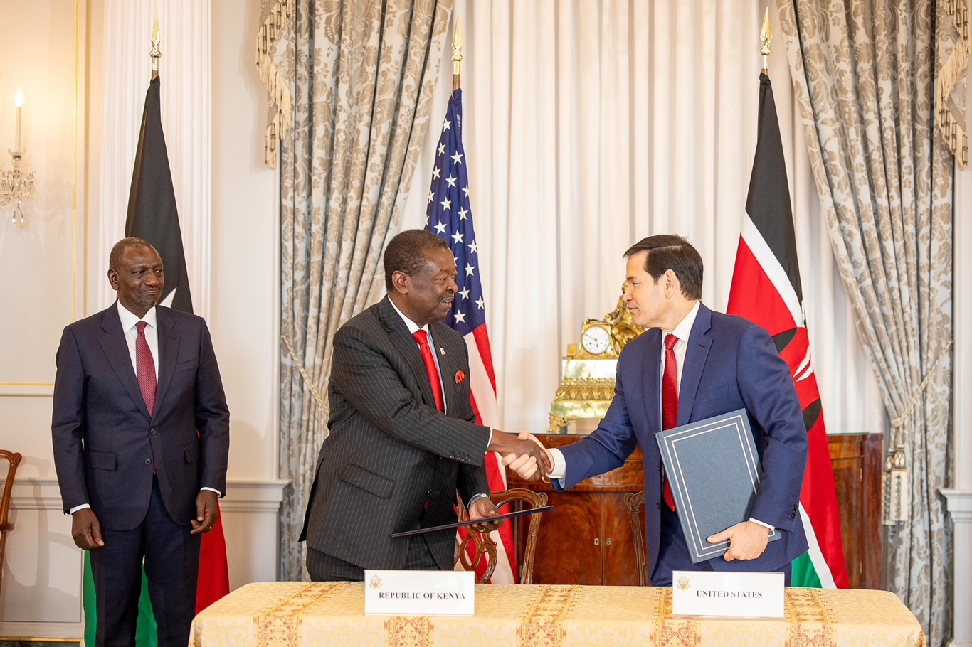 Kenya, ABD ile yapılacak 1,6 milyar dolarlık anlaşmayı "veri ihlali" nedeniyle durdurdu