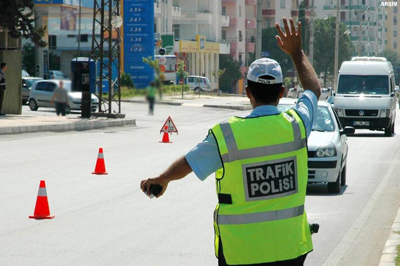Adana'da trafik denetimlerinde 11 bin 54 cezai işlem uygulandı