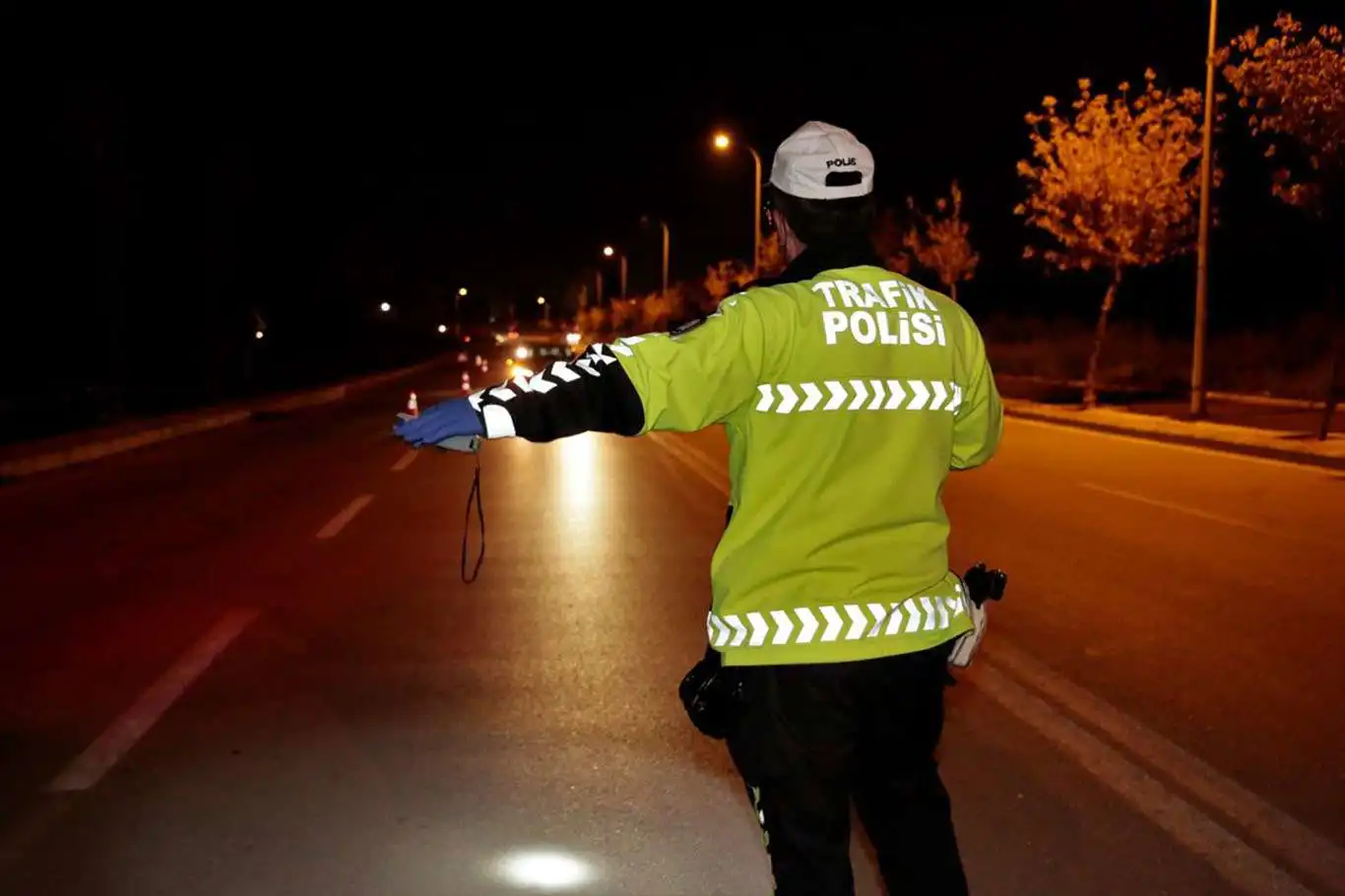 İstanbul'da yapılan uygulamada 1062 şüpheli gözaltına alındı
