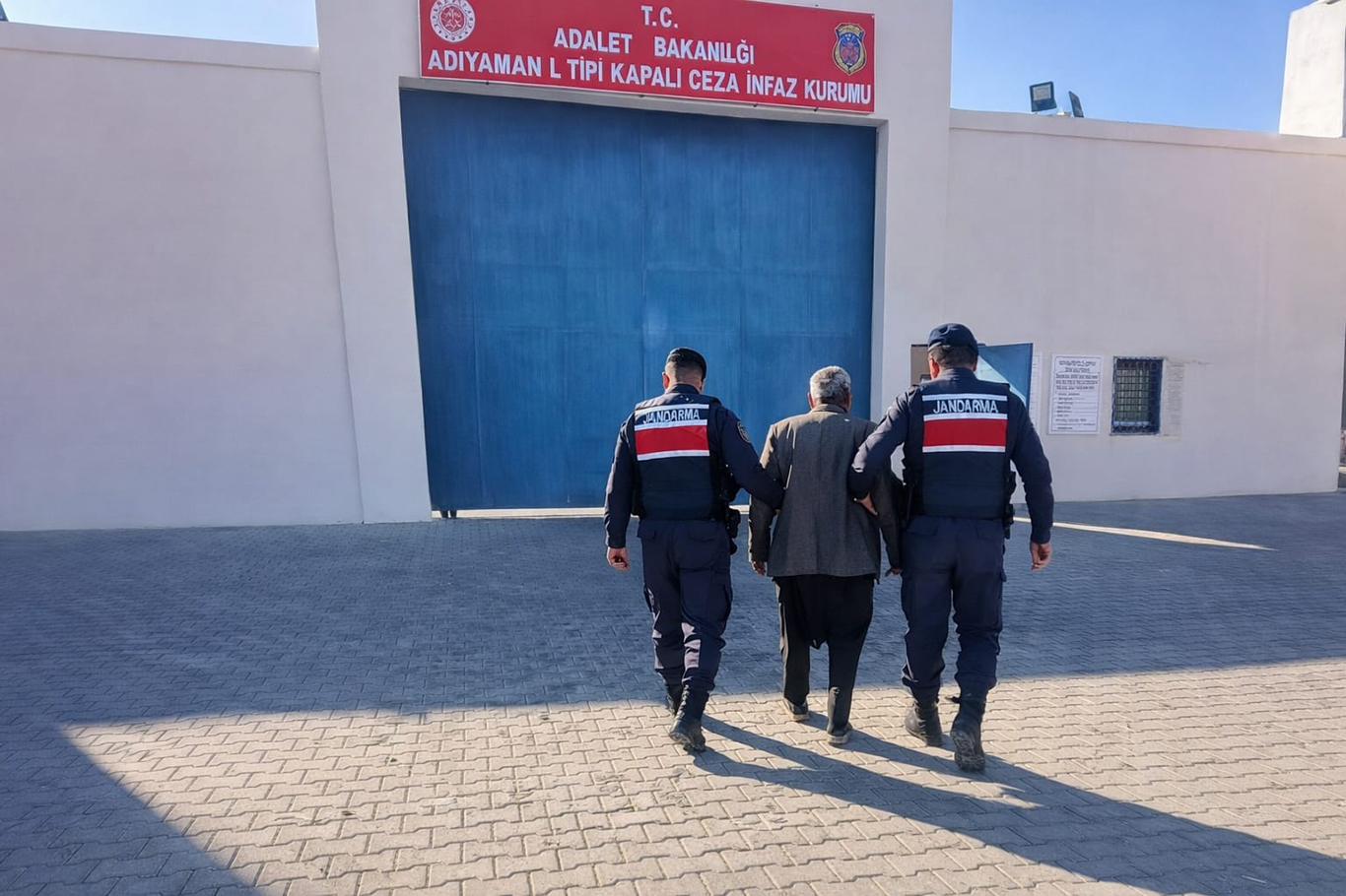 Adıyaman'da kasten adam öldürme suçundan aranan şahıs yakalandı