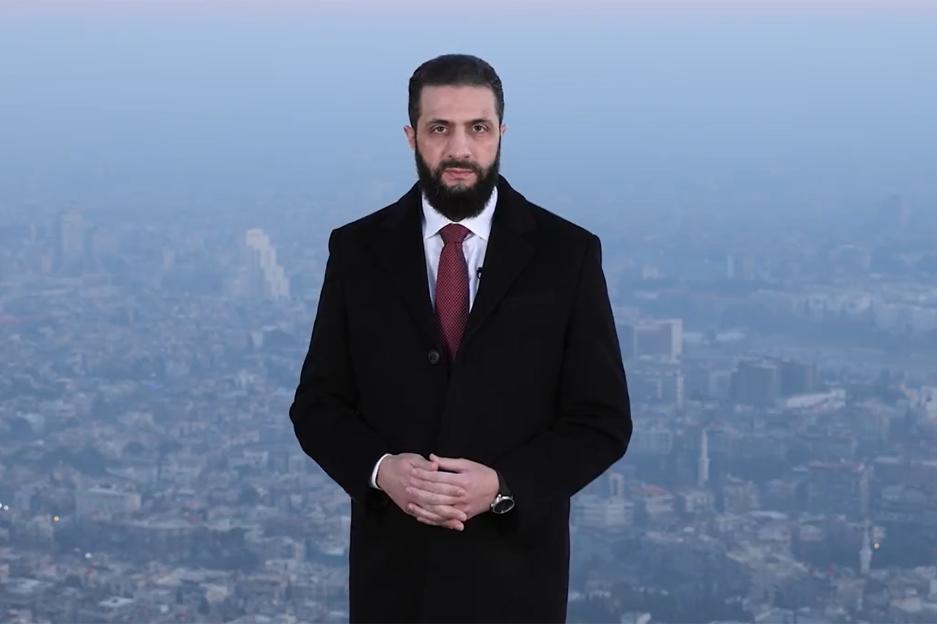 Ahmed eş-Şara, yaptırımların kaldırılmasının ardından Suriyelilere Kasyun Dağı'ndan seslendi