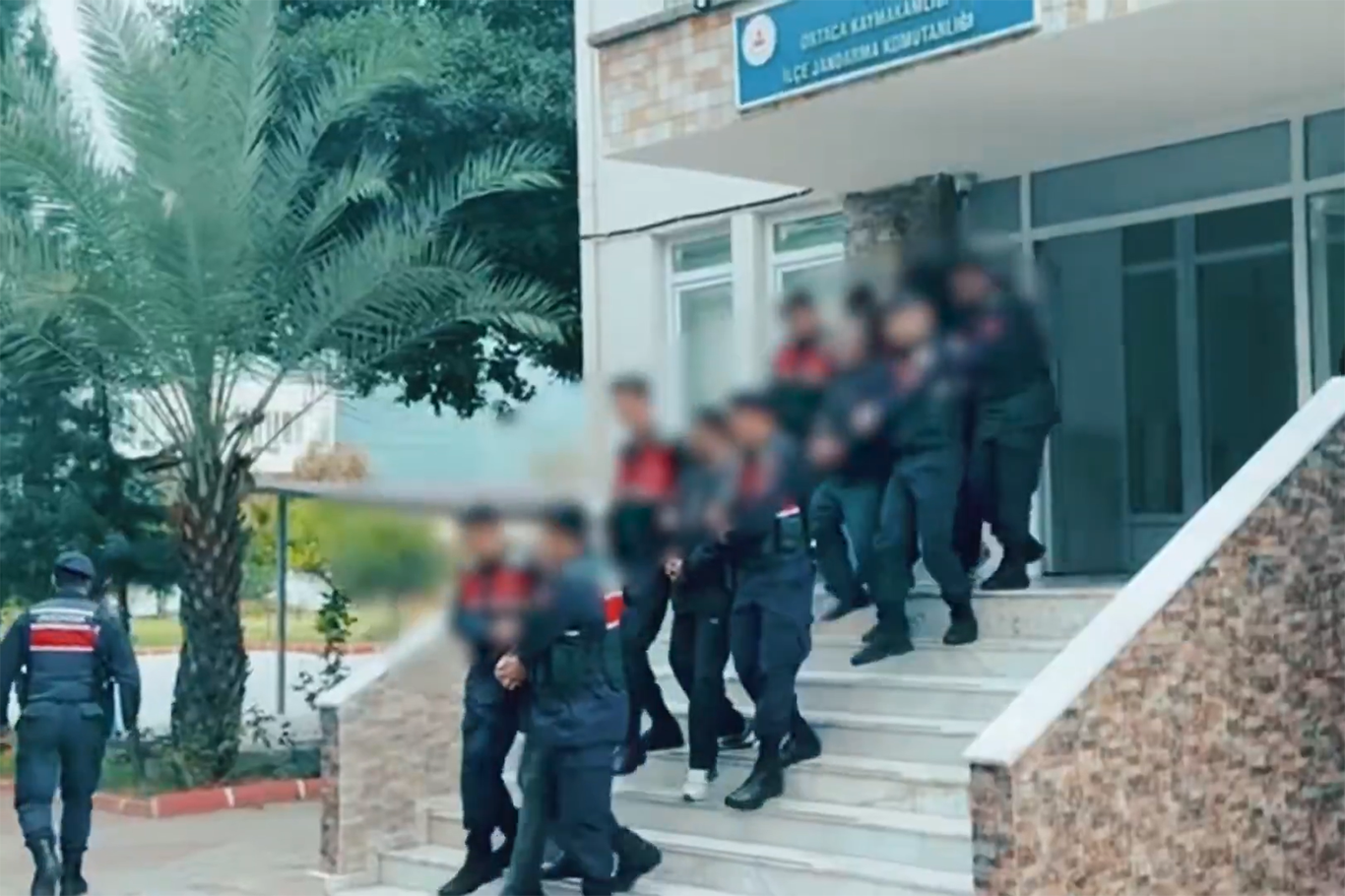 6 ilde organize suç örgütlerine operasyon: 61 şüpheli yakalandı