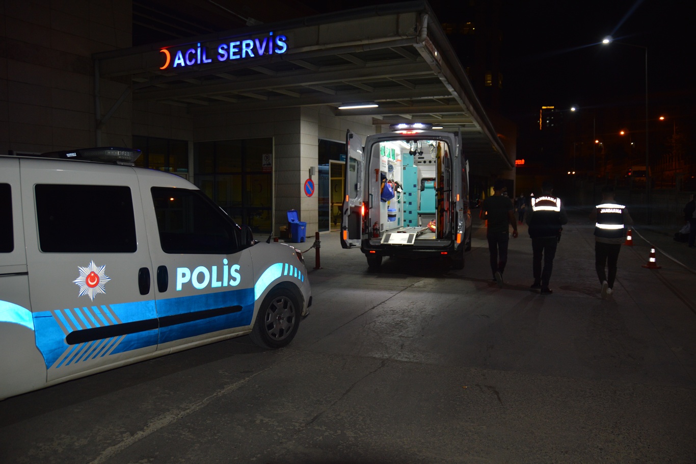  Siirt’te uyuşturucu testi skandalında çember daralıyor: 5 ilde baskın, 10 firari