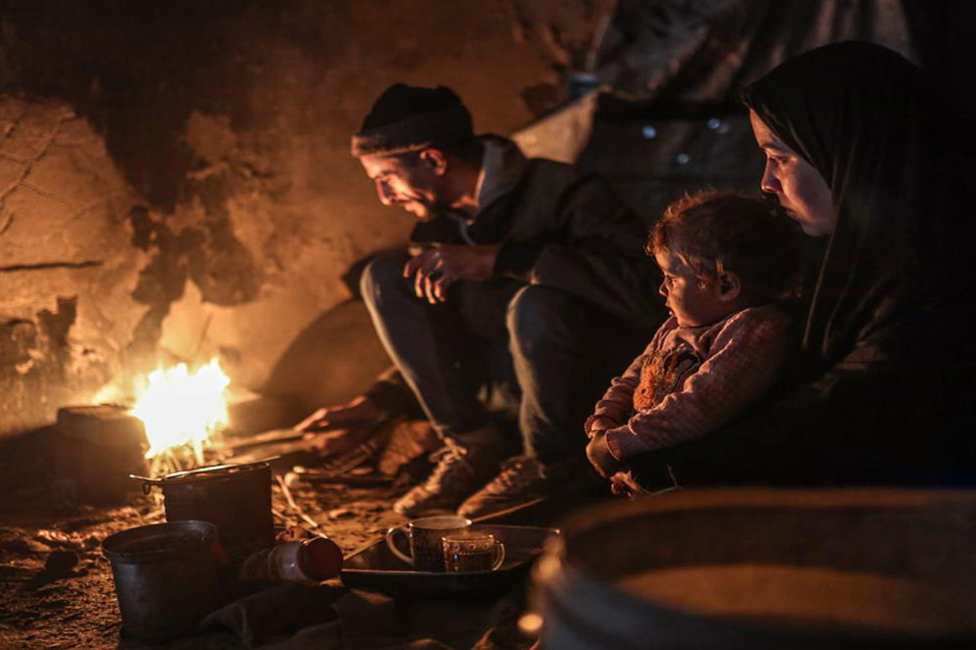 Gazze'de soğuk can aldı: 3 şehit, ateşkes ihlalleri sürüyor