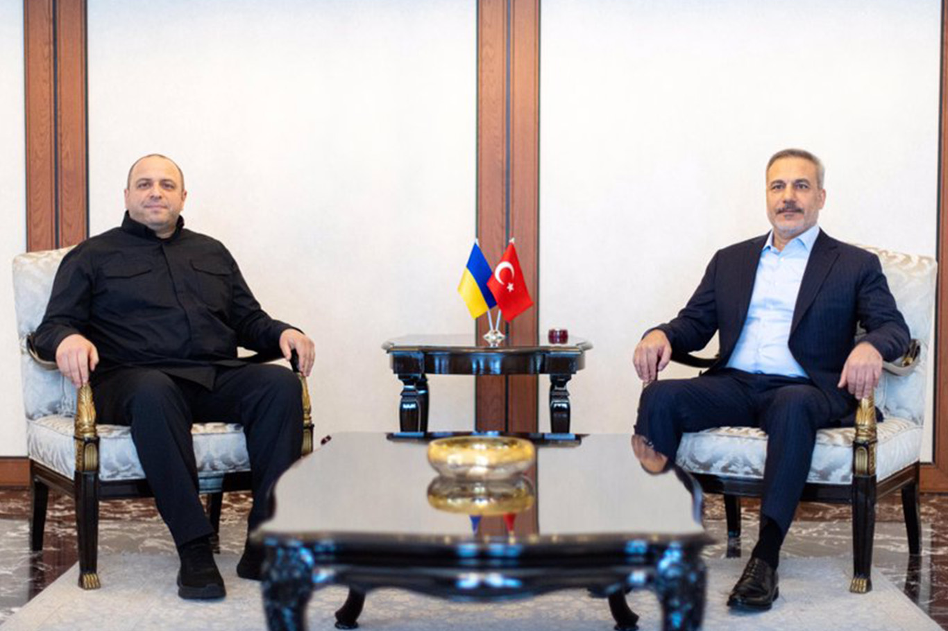 Bakan Fidan, Ukrayna Milli Güvenlik Konseyi Sekreteri Umerov ile görüştü