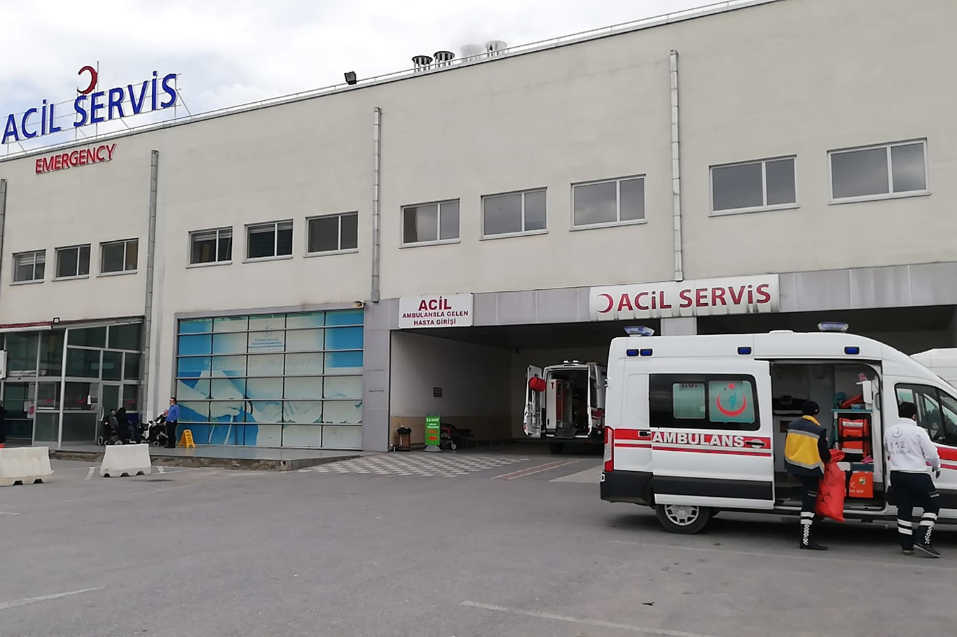 Malatya'da alkol faciası: 2 genç zehirlenerek hastaneye kaldırıldı