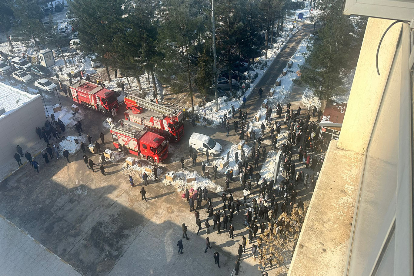 Dicle Üniversitesi Hastanesinde yangın: Hastalar tahliye edildi