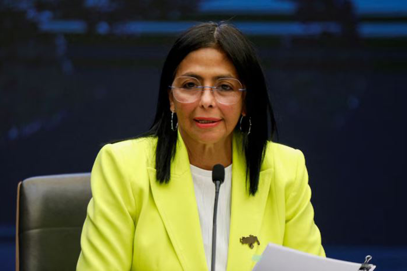 Venezuela'da geçici başkan Rodríguez yemin etti