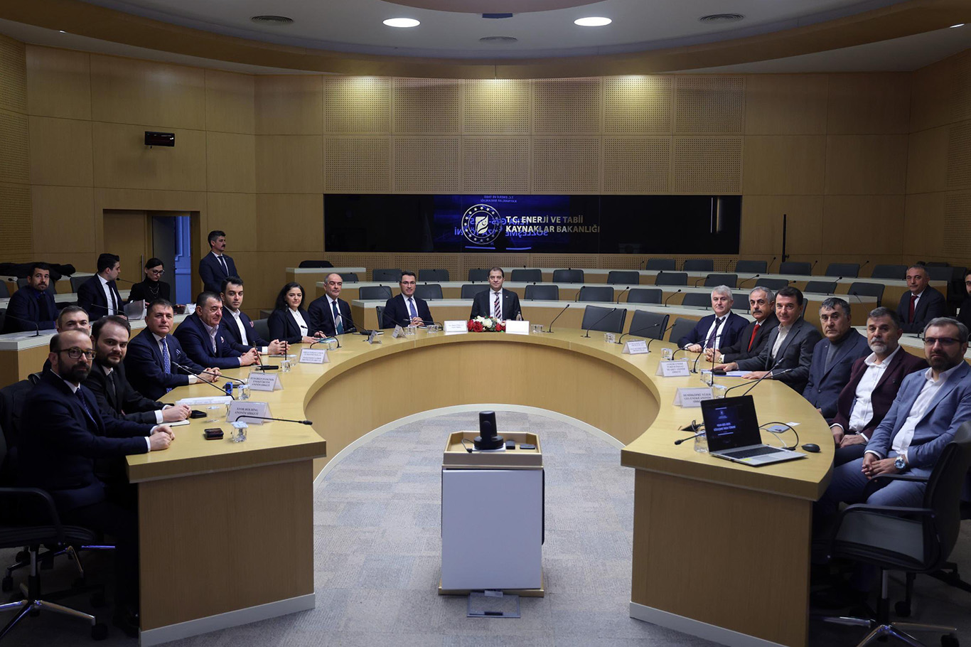 YEKA GES-2025 yarışmalarının sözleşmeleri imzalandı