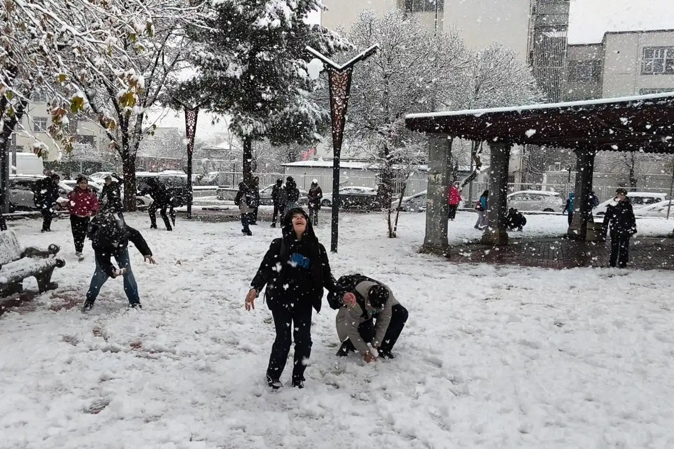 Erzincan’da olumsuz hava koşulları nedeniyle eğitime 1 gün ara verildi