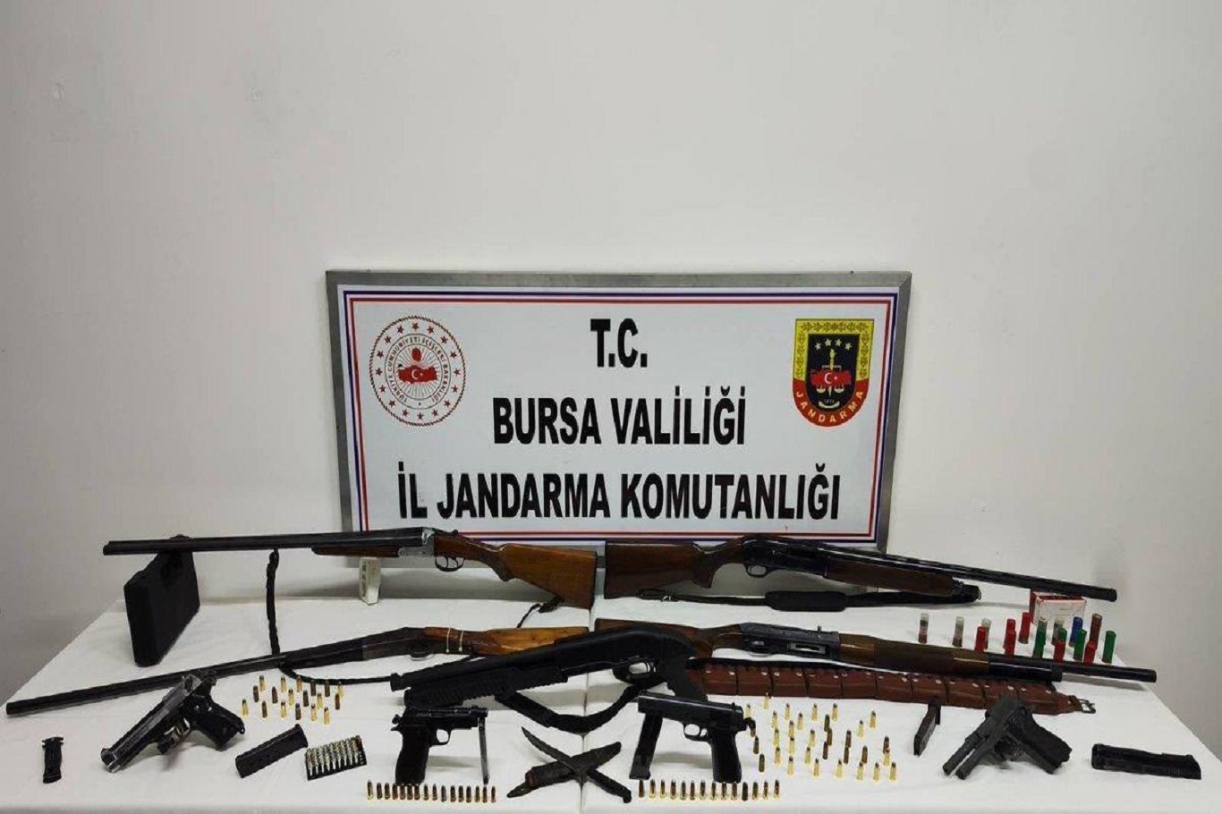 Bursa’da silah operasyonu: 2 gözaltı