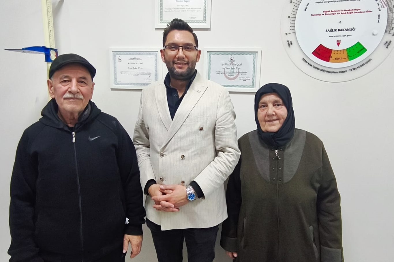 Tiroit ve tansiyon sorunlarını yenen çift, kilolarını 6,5 yıldır koruyor