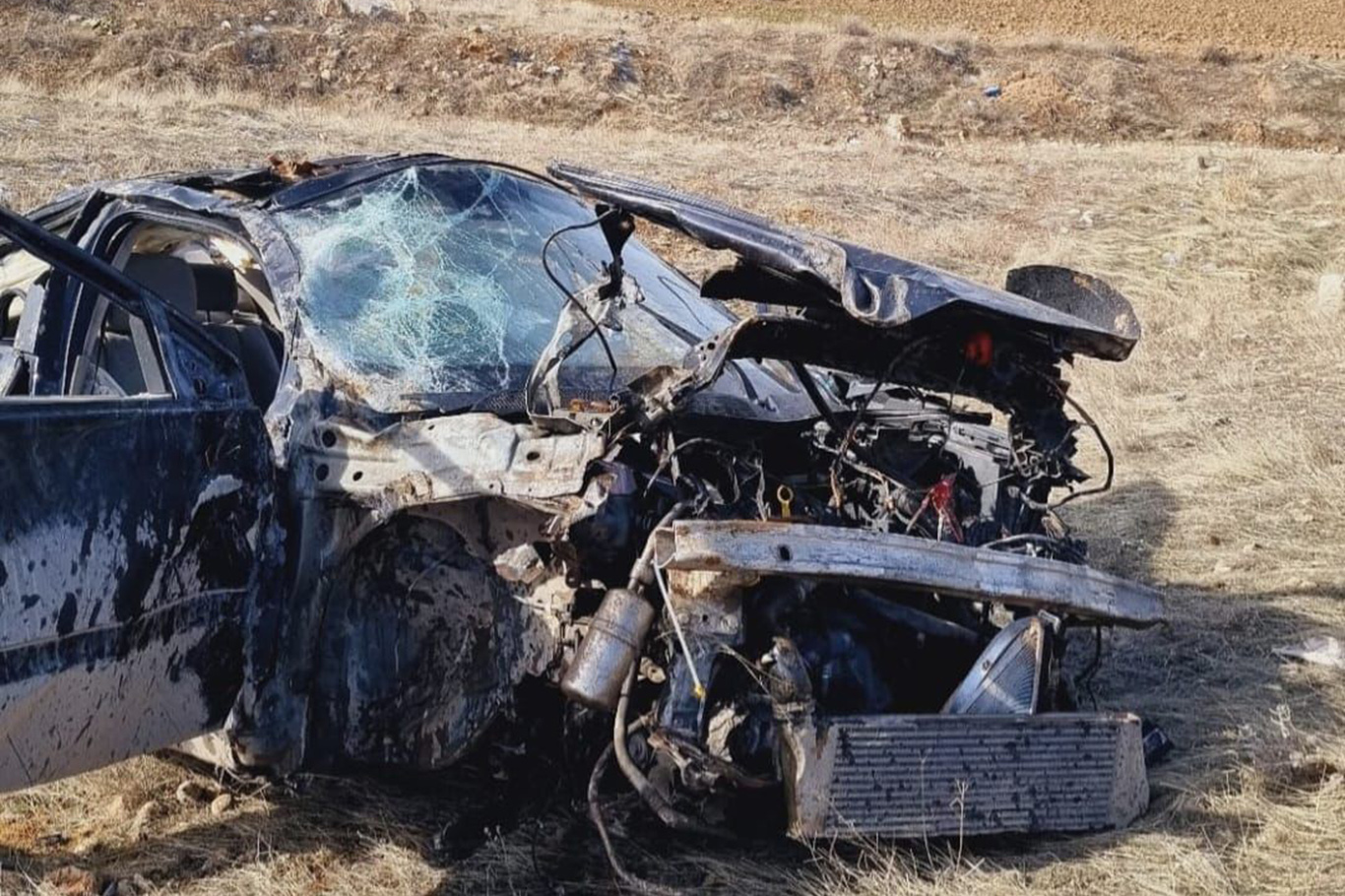 Malatya'da otomobil şarampole yuvarlandı: 1 ölü 2 ağır yaralı