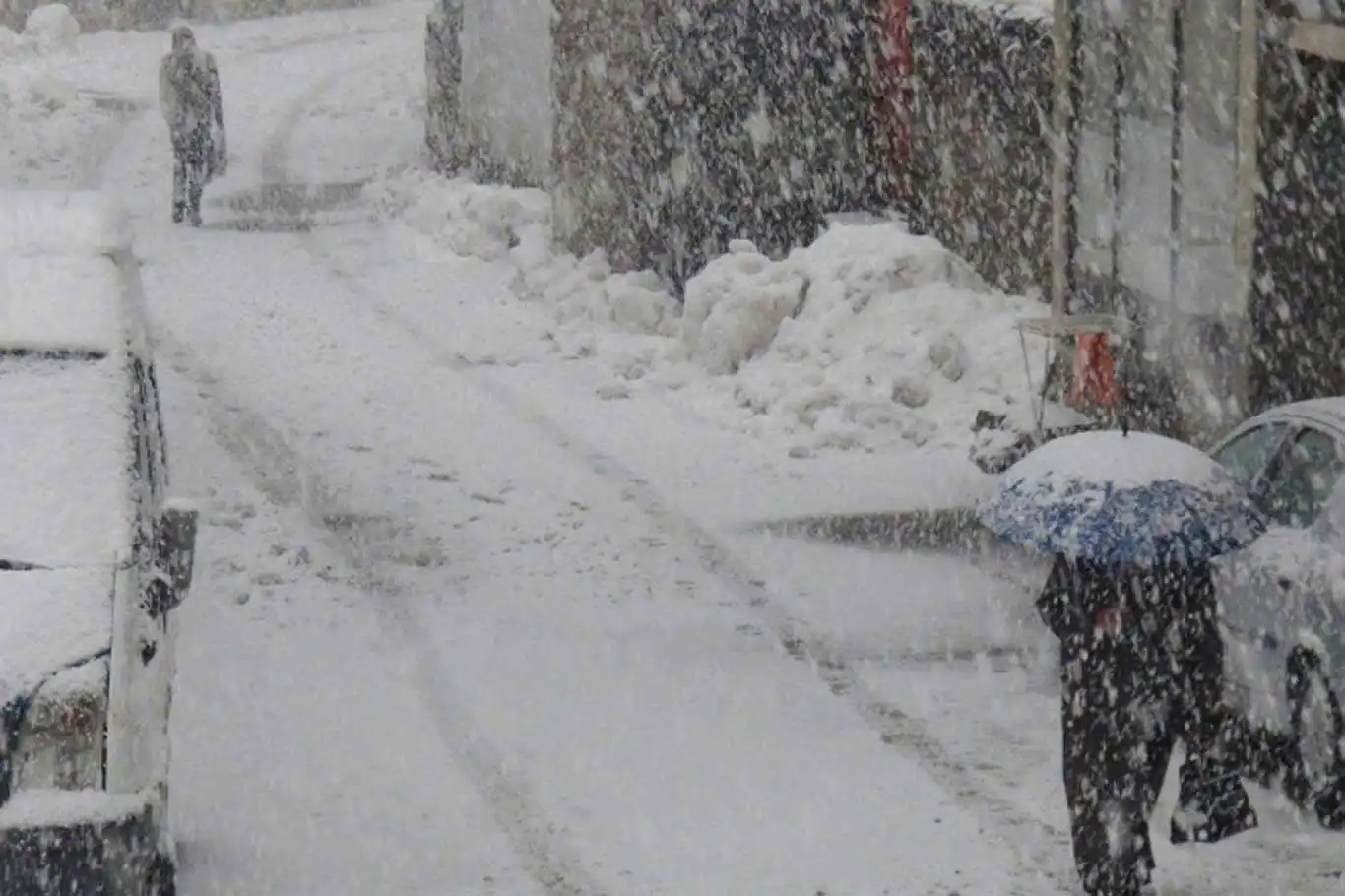 Meteorolojiden bazı bölgeler için kuvvetli kar yağışı uyarısı