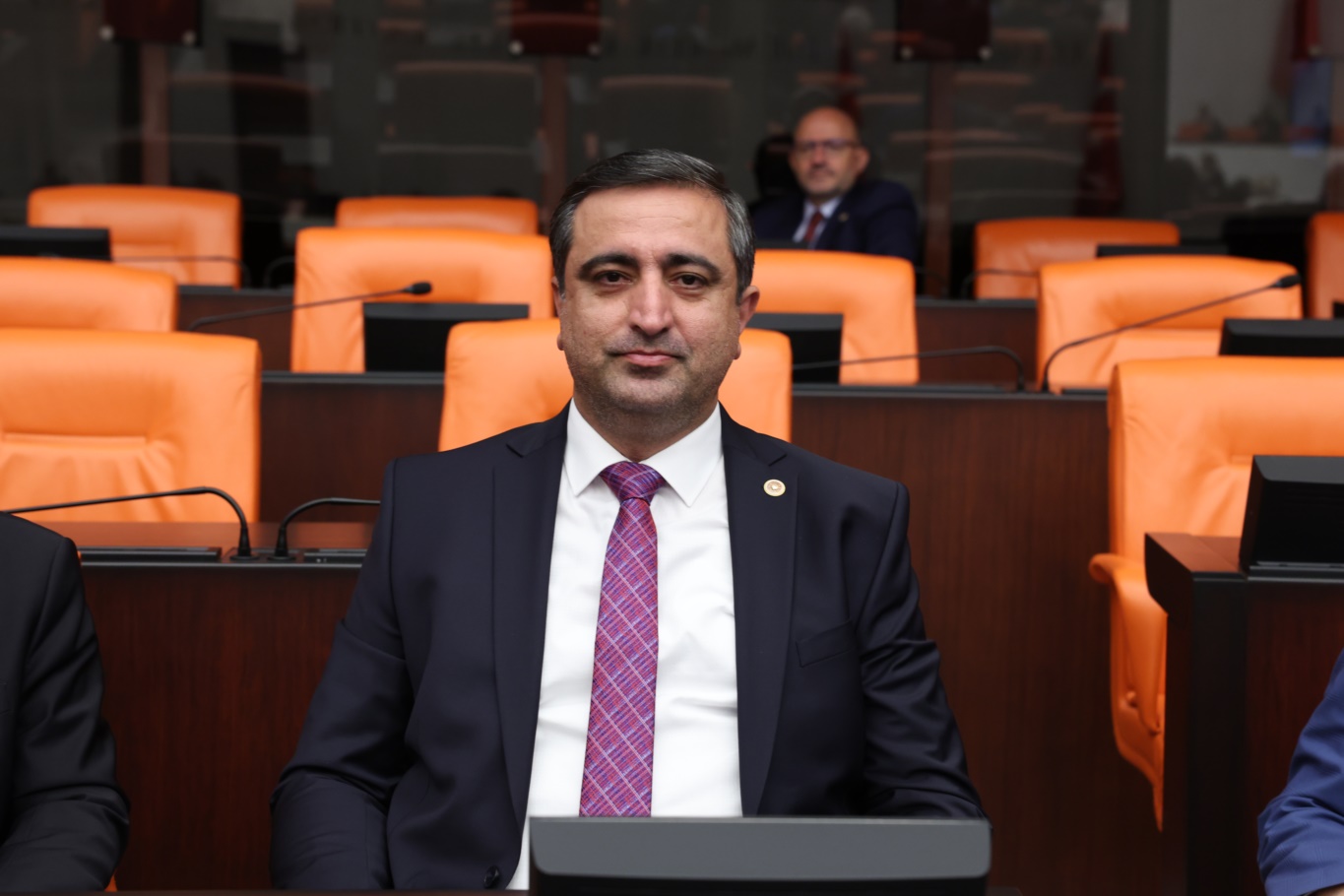 HÜDA PAR Milletvekili Ramanlı Suriye için yapılan yardım çağrısına destek oldu