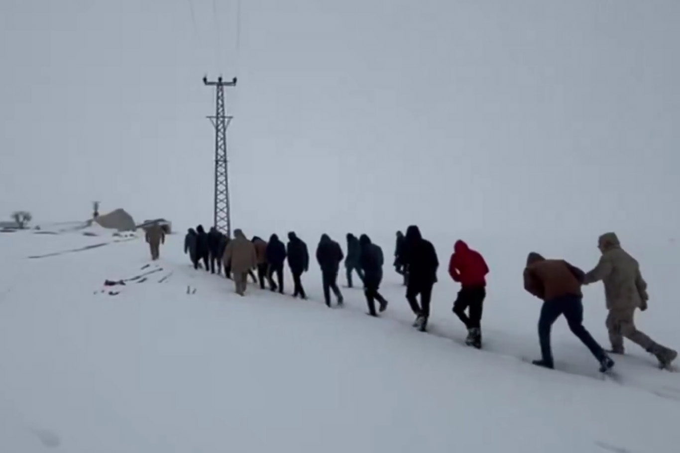 26 ilde göçmen kaçakçılığı operasyonu: 59 tutuklama