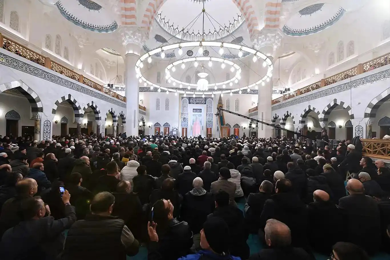 Berat Kandili bugün idrak edilecek