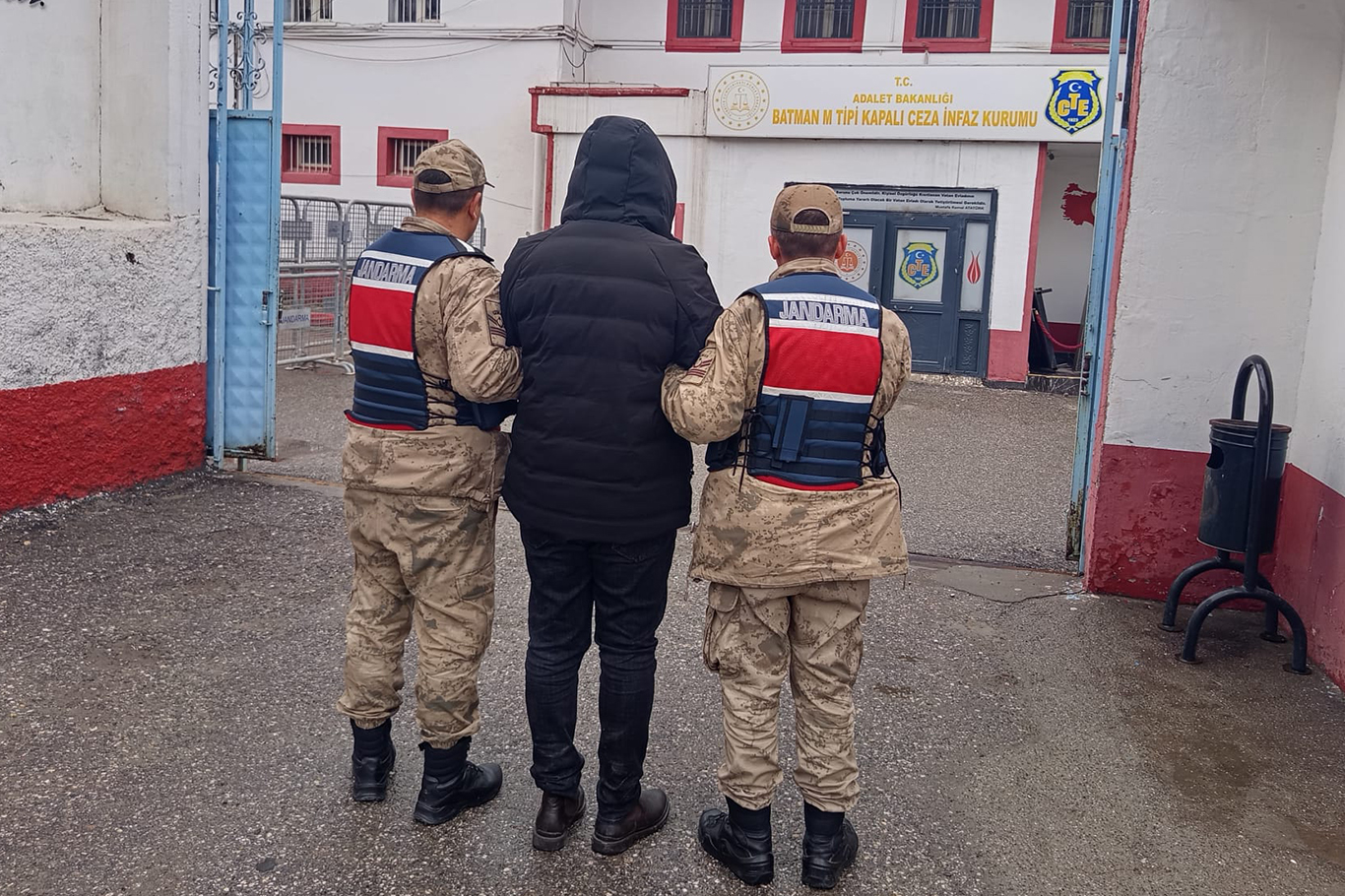 Aranan cezaevi firarisi operasyonla yakalandı