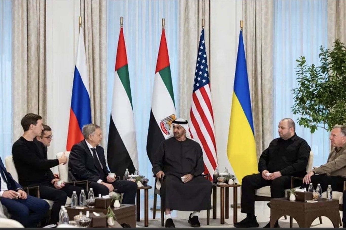 Rusya ve Ukrayna, ABD arabuluculuğunda Abu Dabi'de 2. tur görüşmelere başladı.