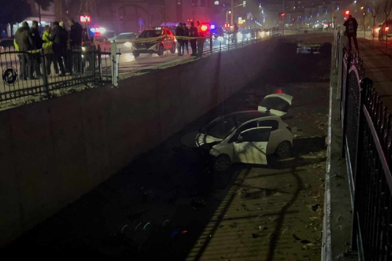 Malatya'da otomobil sulama kanalına düştü: 1 yaralı
