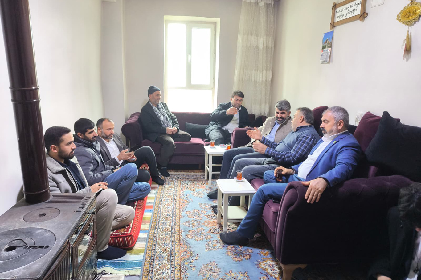 Milletvekili Dinç'ten depremzedelere ziyaret 