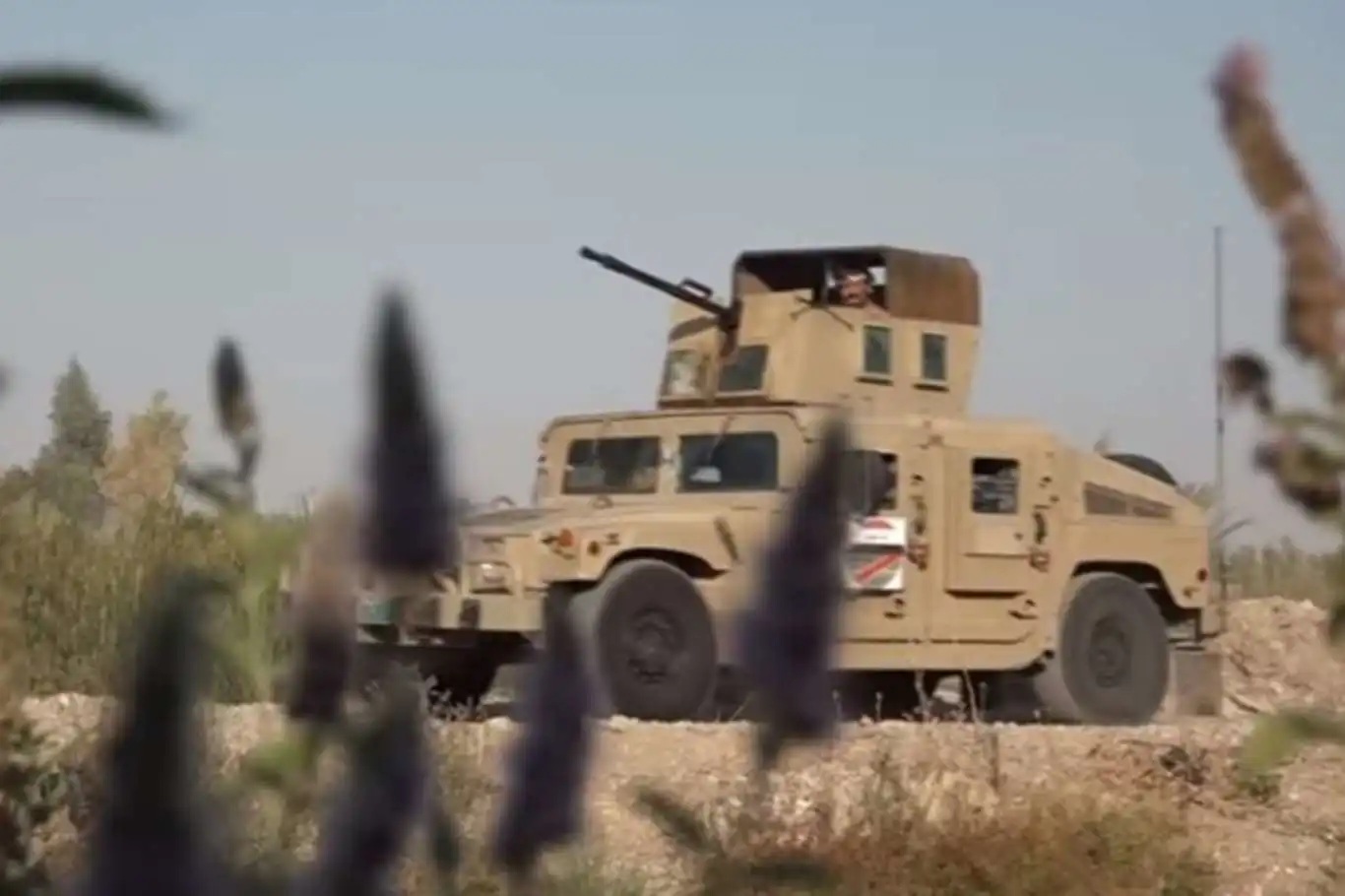 Irak, Suriye’den 2 bin 250 DAİŞ’i teslim aldı