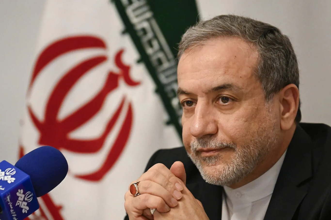 Arakçi: Nükleer konusunda müzakereden başka yol yok